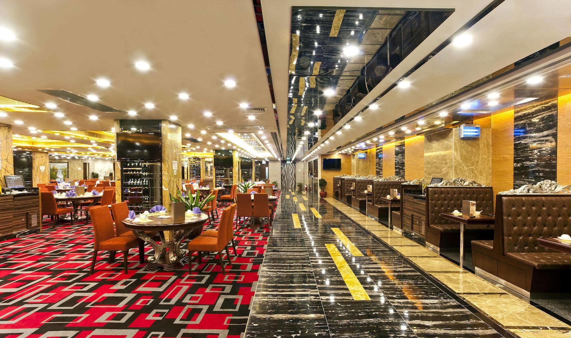 Emperor Hotel Macau Exterior foto